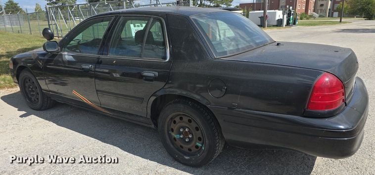 image for item DQ4556 2009 Ford Crown Victoria Police Interceptor 