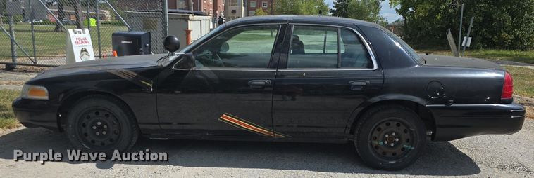image for item DQ4556 2009 Ford Crown Victoria Police Interceptor 
