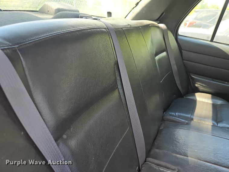 image for item DQ4556 2009 Ford Crown Victoria Police Interceptor 