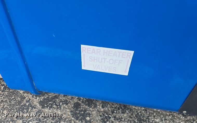 image for item DQ4557 2018 Senator II ST69940C shuttle bus