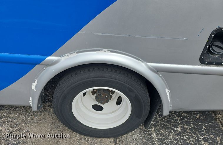 image for item DQ4557 2018 Senator II ST69940C shuttle bus