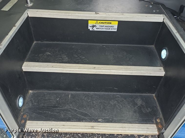 image for item DQ4557 2018 Senator II ST69940C shuttle bus