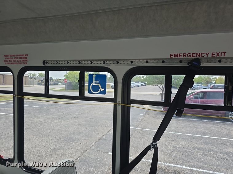 image for item DQ4557 2018 Senator II ST69940C shuttle bus