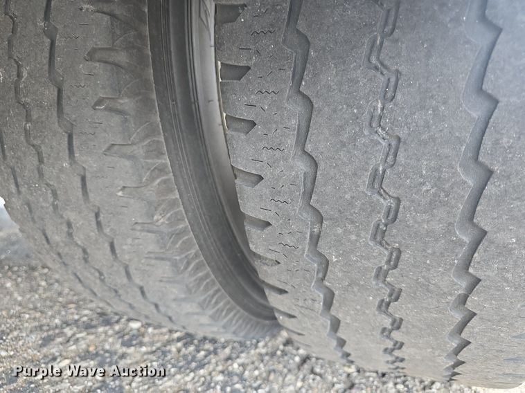 image for item DQ4557 2018 Senator II ST69940C shuttle bus