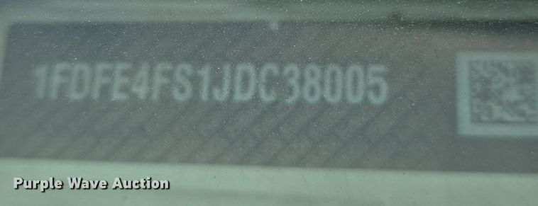 image for item DQ4557 2018 Senator II ST69940C shuttle bus