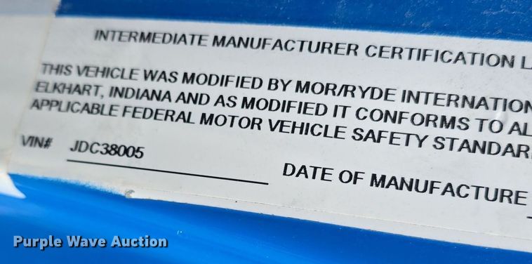 image for item DQ4557 2018 Senator II ST69940C shuttle bus