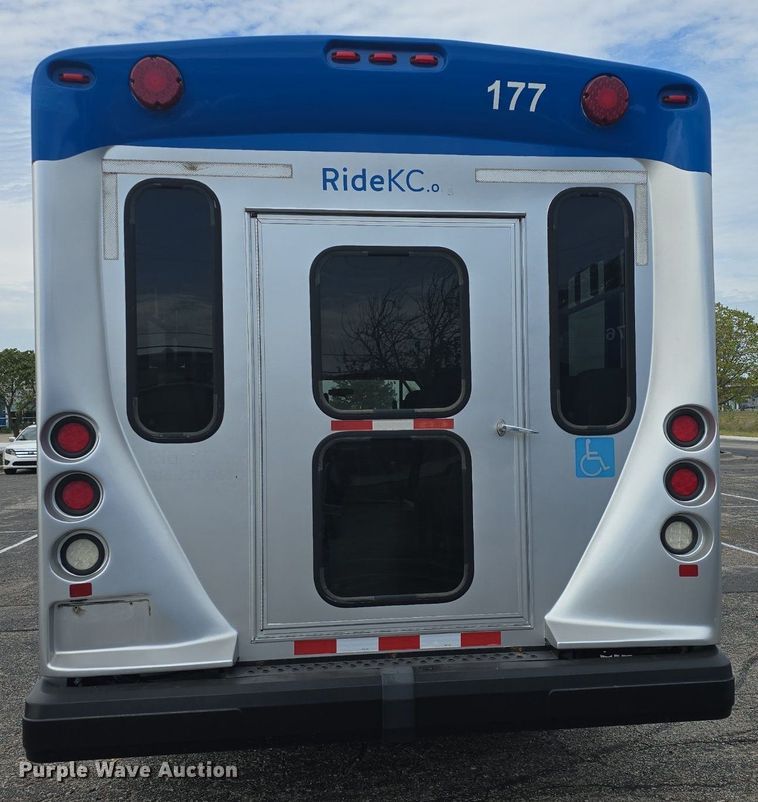 image for item DQ4558 2018 Senator II ST69923C shuttle bus