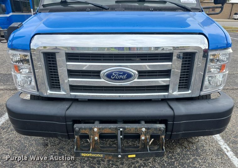 image for item DQ4558 2018 Senator II ST69923C shuttle bus