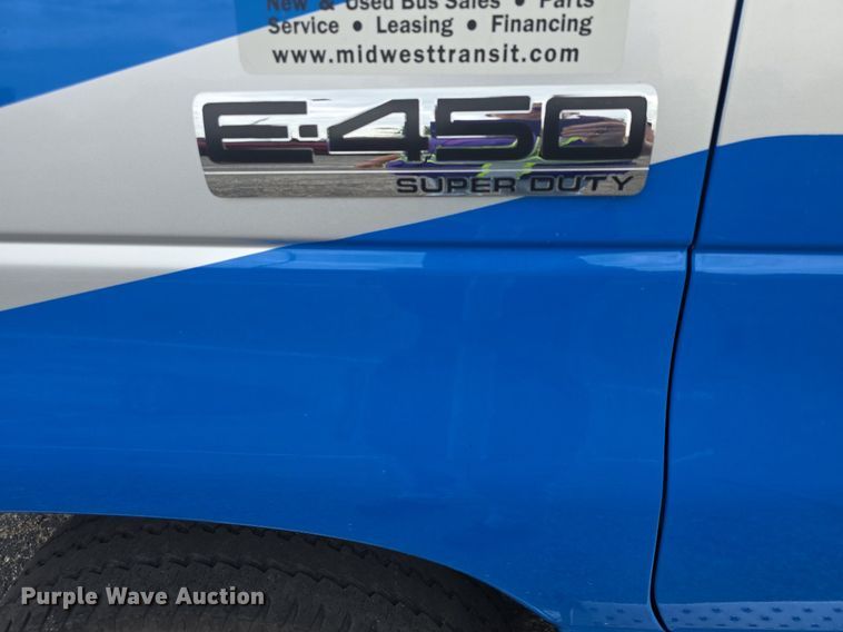 image for item DQ4558 2018 Senator II ST69923C shuttle bus