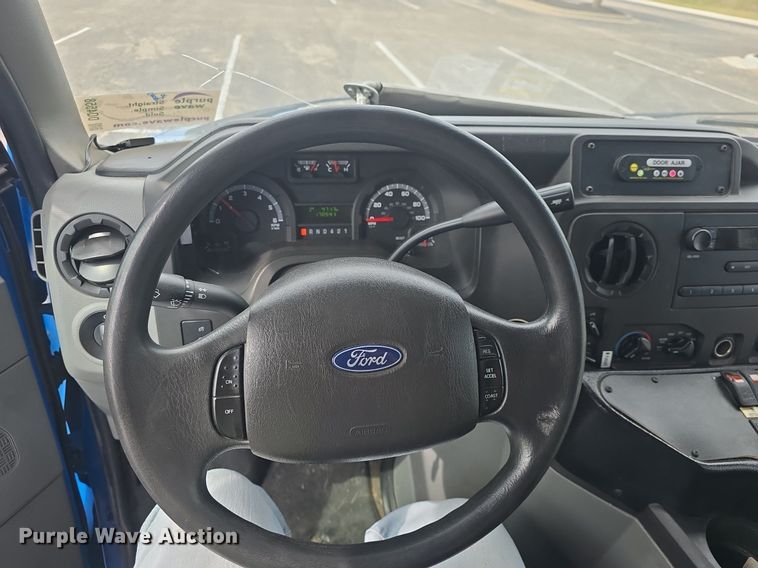 image for item DQ4558 2018 Senator II ST69923C shuttle bus