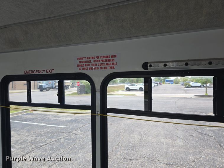 image for item DQ4558 2018 Senator II ST69923C shuttle bus