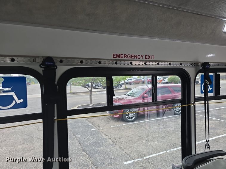 image for item DQ4558 2018 Senator II ST69923C shuttle bus