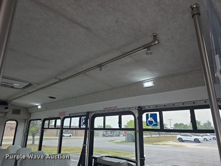 image for item DQ4558 2018 Senator II ST69923C shuttle bus