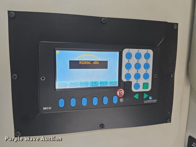 image for item DQ4558 2018 Senator II ST69923C shuttle bus