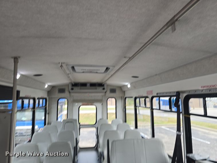 image for item DQ4558 2018 Senator II ST69923C shuttle bus