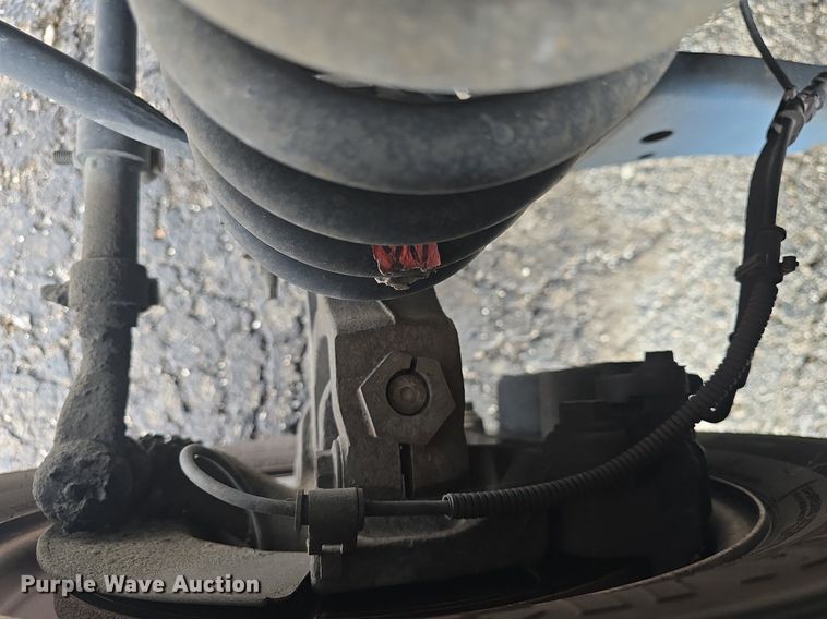 image for item DQ4558 2018 Senator II ST69923C shuttle bus