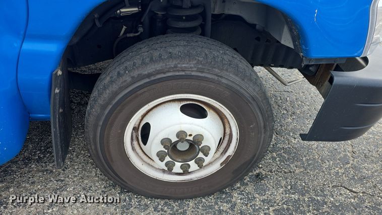 image for item DQ4558 2018 Senator II ST69923C shuttle bus