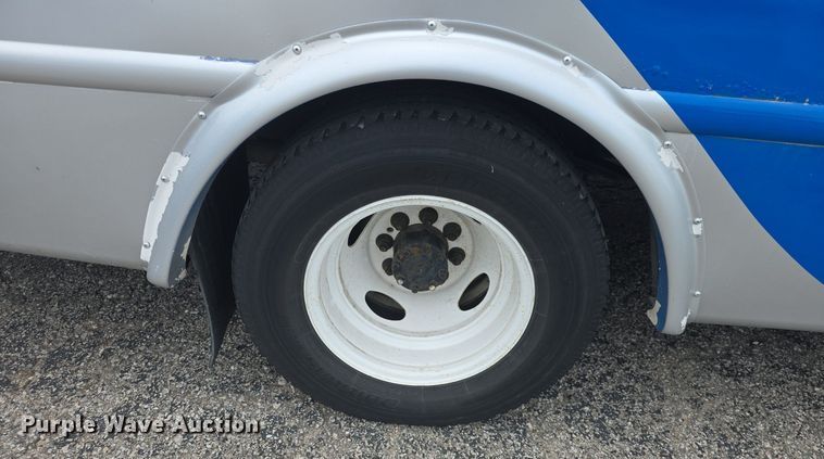 image for item DQ4558 2018 Senator II ST69923C shuttle bus