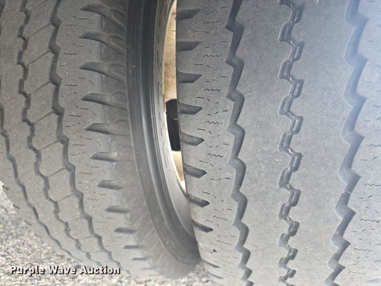 image for item DQ4558 2018 Senator II ST69923C shuttle bus