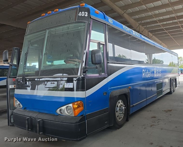 image for item DQ4559 2012 Motor Coach D4500 transit bus