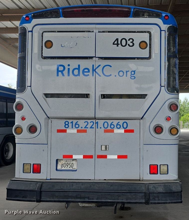 image for item DQ4559 2012 Motor Coach D4500 transit bus