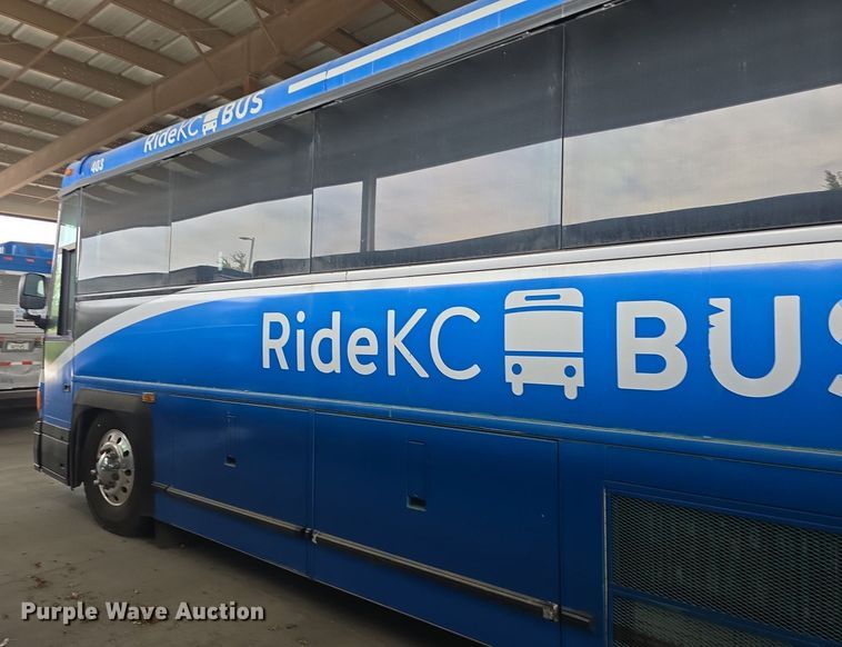 image for item DQ4559 2012 Motor Coach D4500 transit bus