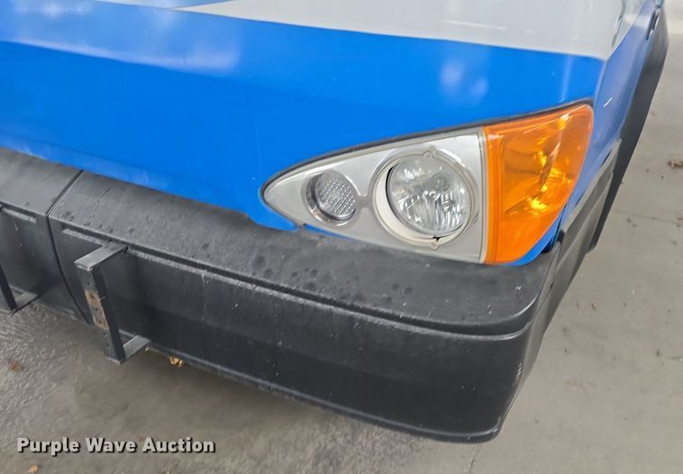 image for item DQ4559 2012 Motor Coach D4500 transit bus