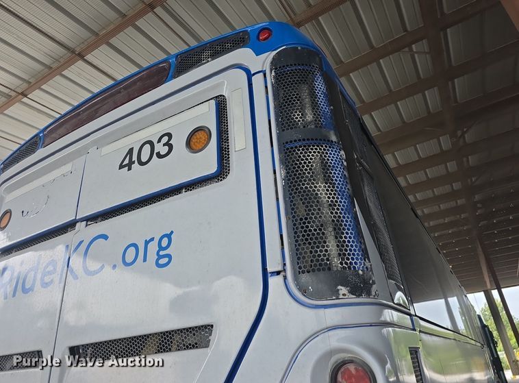 image for item DQ4559 2012 Motor Coach D4500 transit bus