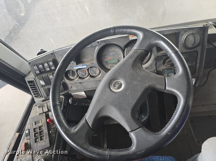 image for item DQ4559 2012 Motor Coach D4500 transit bus