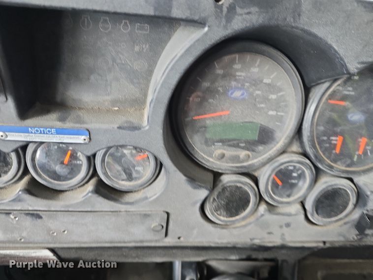 image for item DQ4559 2012 Motor Coach D4500 transit bus