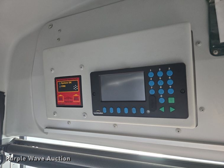 image for item DQ4559 2012 Motor Coach D4500 transit bus