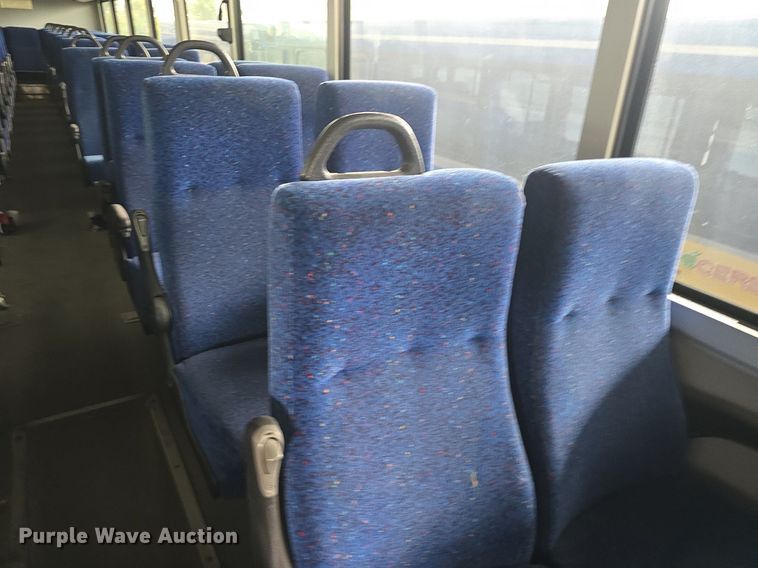 image for item DQ4559 2012 Motor Coach D4500 transit bus