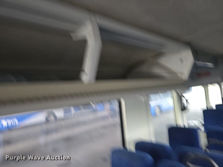 image for item DQ4559 2012 Motor Coach D4500 transit bus