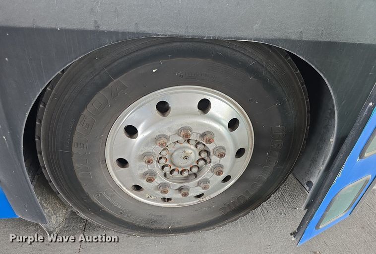 image for item DQ4559 2012 Motor Coach D4500 transit bus