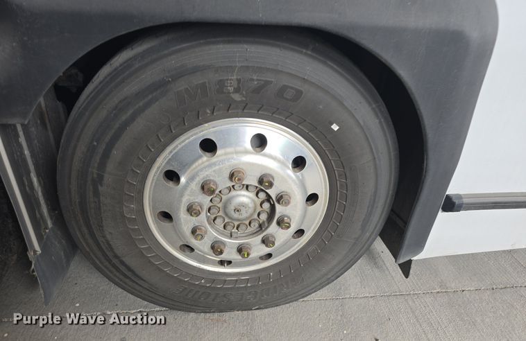 image for item DQ4559 2012 Motor Coach D4500 transit bus