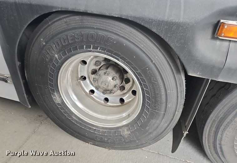 image for item DQ4559 2012 Motor Coach D4500 transit bus