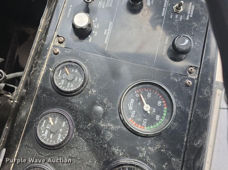 image for item DQ4560 2006 Gillig  G29D102N4 transit bus