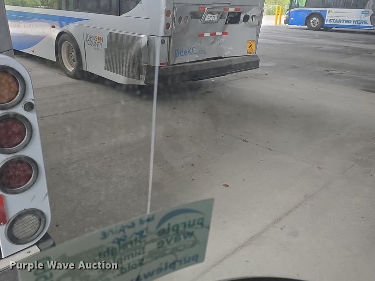 image for item DQ4560 2006 Gillig  G29D102N4 transit bus