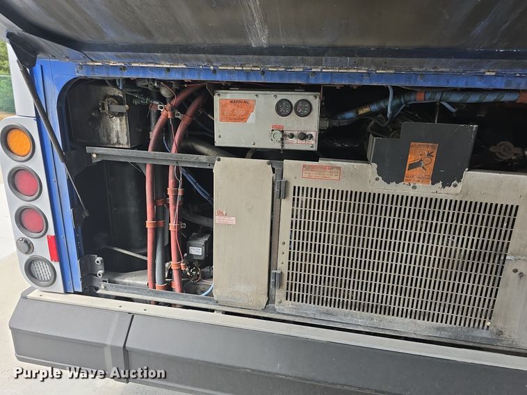 image for item DQ4560 2006 Gillig  G29D102N4 transit bus