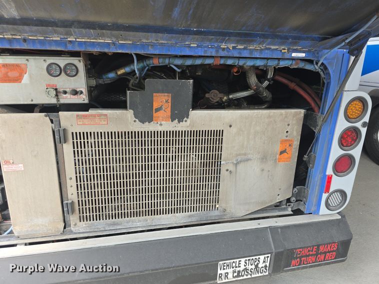 image for item DQ4560 2006 Gillig  G29D102N4 transit bus