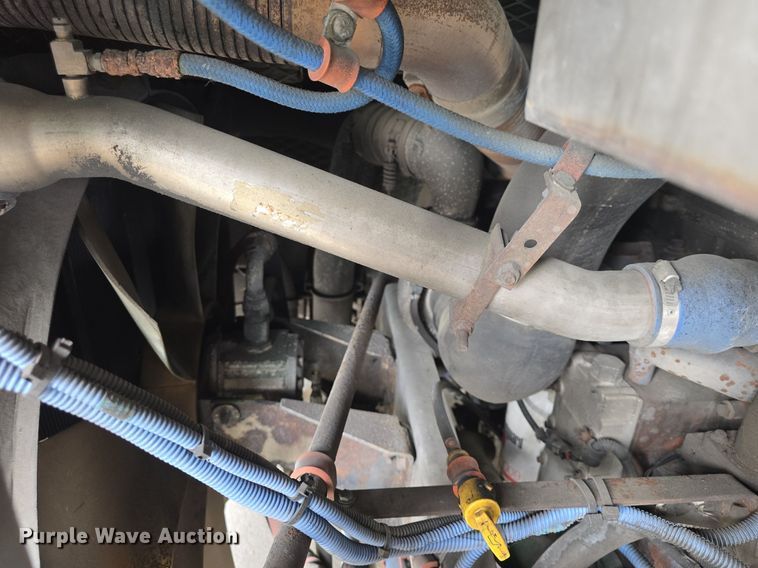 image for item DQ4560 2006 Gillig  G29D102N4 transit bus