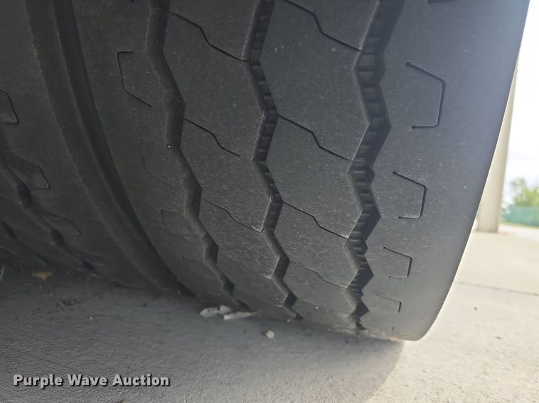 image for item DQ4560 2006 Gillig  G29D102N4 transit bus