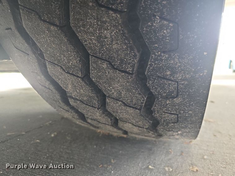 image for item DQ4560 2006 Gillig  G29D102N4 transit bus