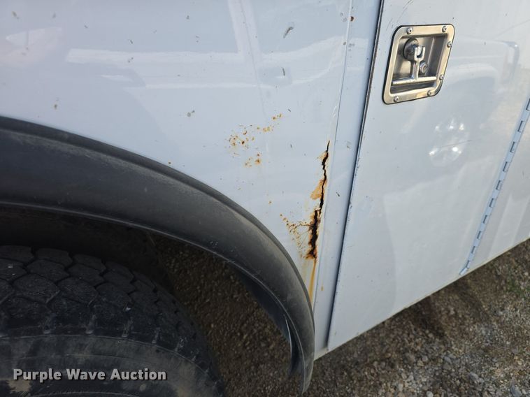 image for item DQ4562 2002 Chevrolet C6500 utility / service truck