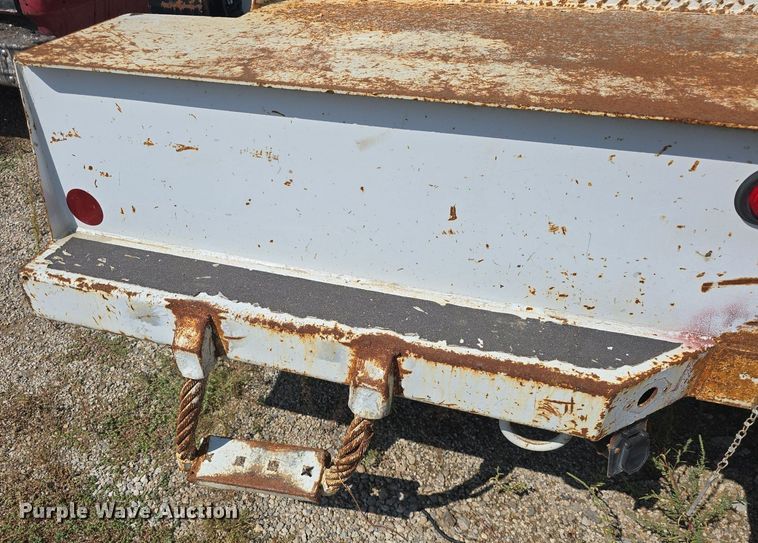 image for item DQ4562 2002 Chevrolet C6500 utility / service truck