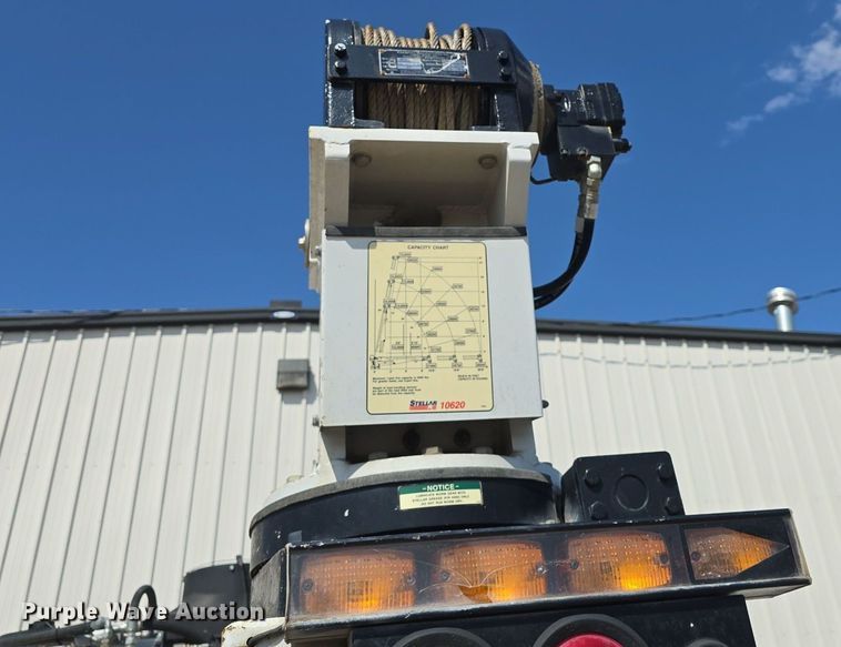 image for item DQ4562 2002 Chevrolet C6500 utility / service truck