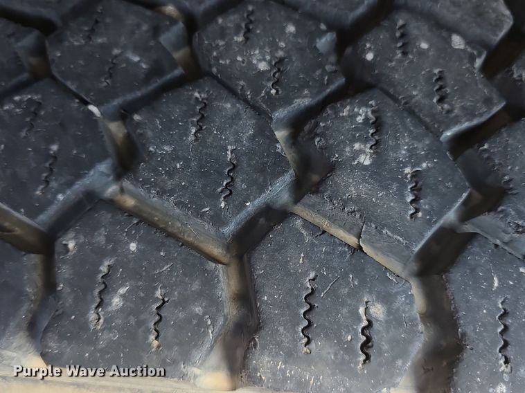 image for item DQ4562 2002 Chevrolet C6500 utility / service truck