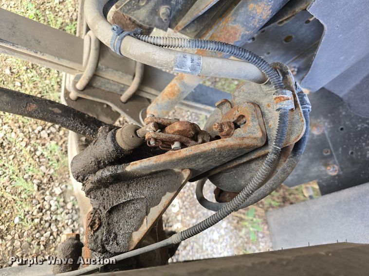 image for item DQ4562 2002 Chevrolet C6500 utility / service truck