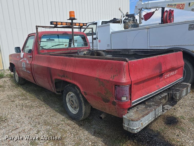 image for item DQ4563 1984 Chevrolet Scottsdale 10 pickup truck