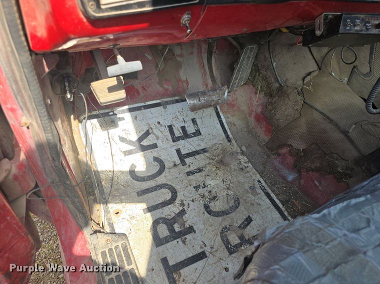 image for item DQ4563 1984 Chevrolet Scottsdale 10 pickup truck